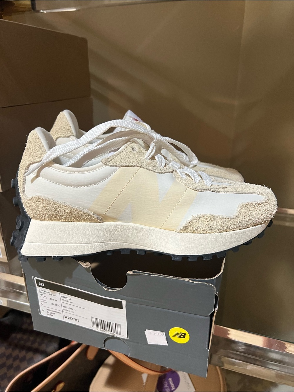 Women’s New Balance 327 Sneakers New In Box